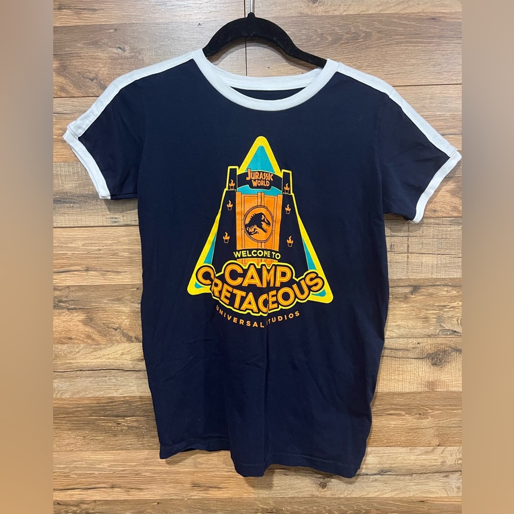Jurassic World T-shirt youth size large